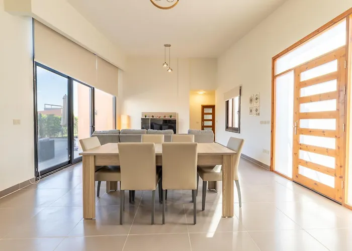 Cozy Baywest Private & Peaceful Getaway فيلة