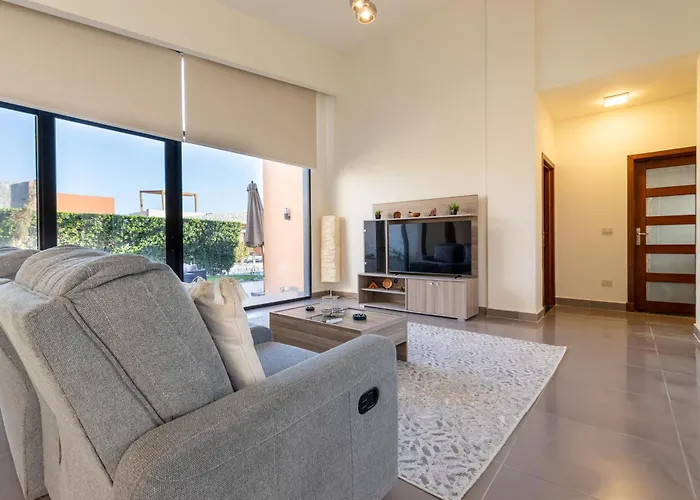 Cozy Baywest Private & Peaceful Getaway فيلة *